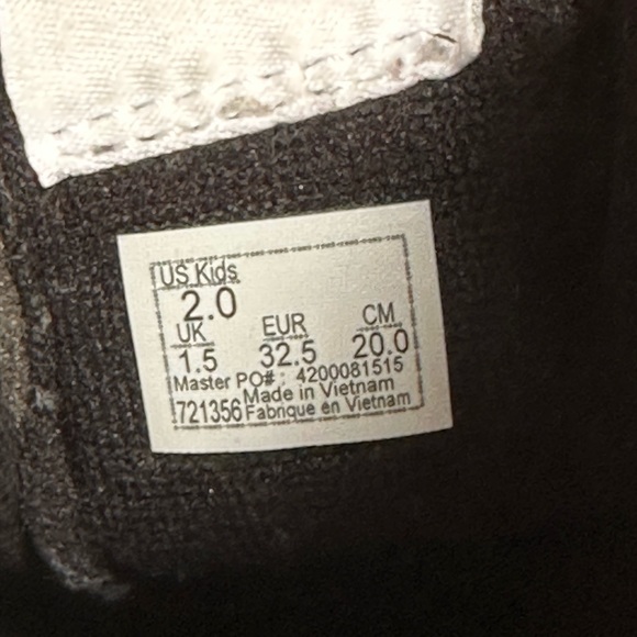 Vans - Picture 5 of 8